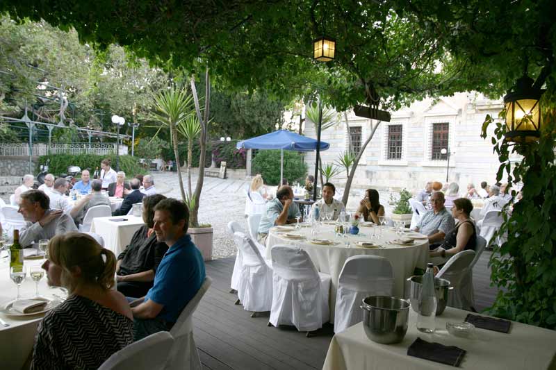 Platanos Restaurant