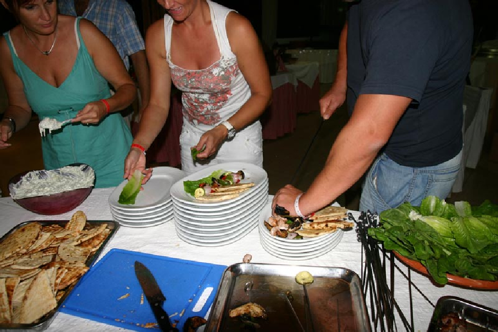 SPAR Belgium - Cooking Workshop - Greek Salat.